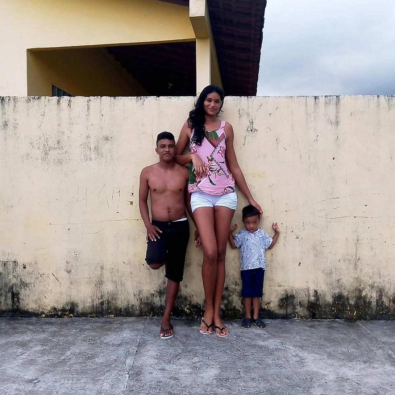 Самая высокая девушка в Бразилии