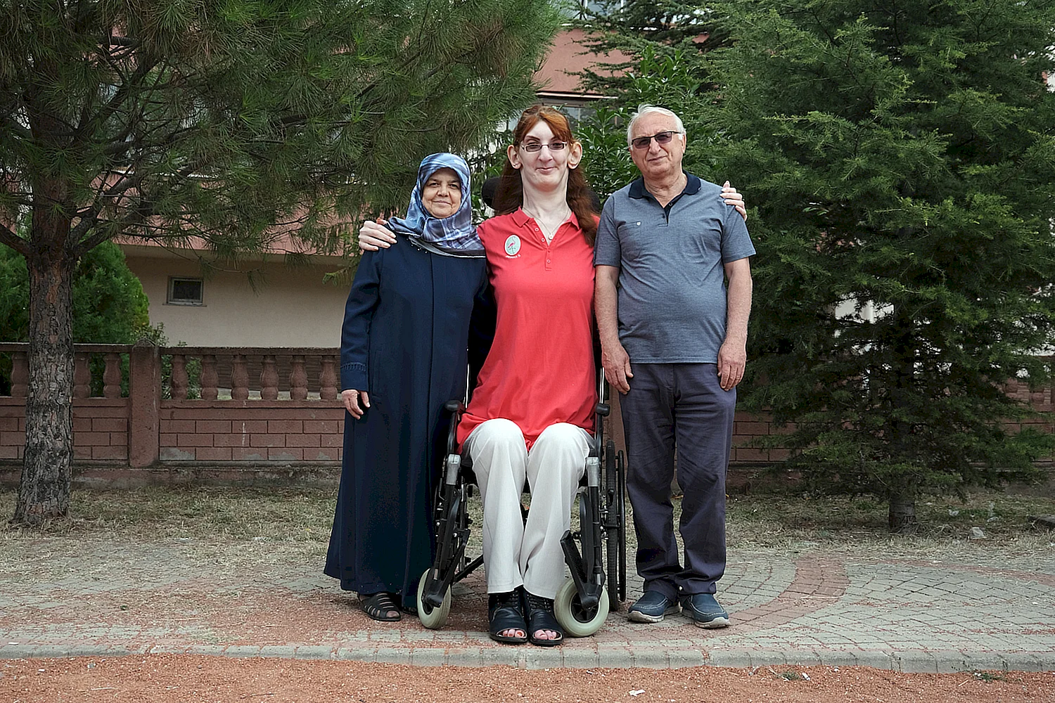Самая высокая девушка в мире турчанка фото