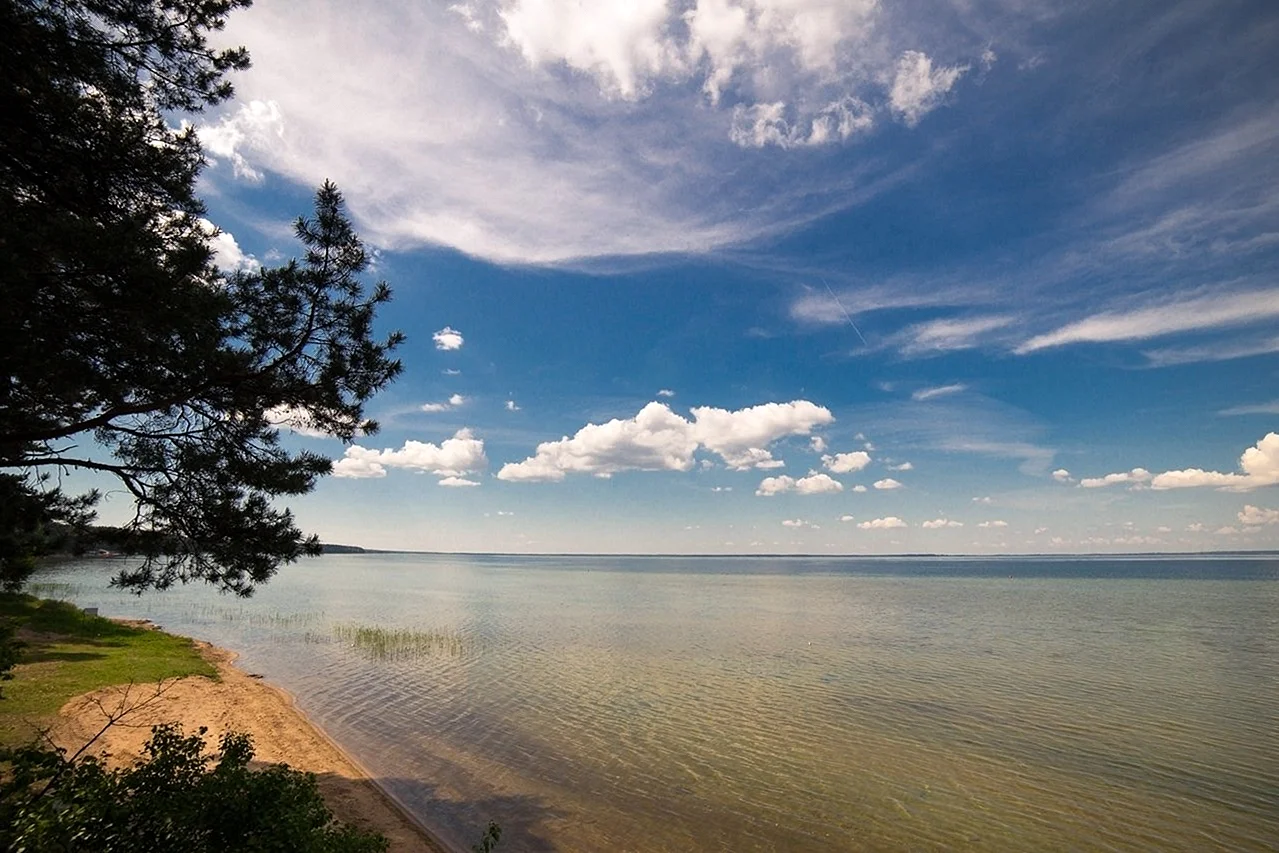 Самое большое озеро в Белоруссии Нарочь