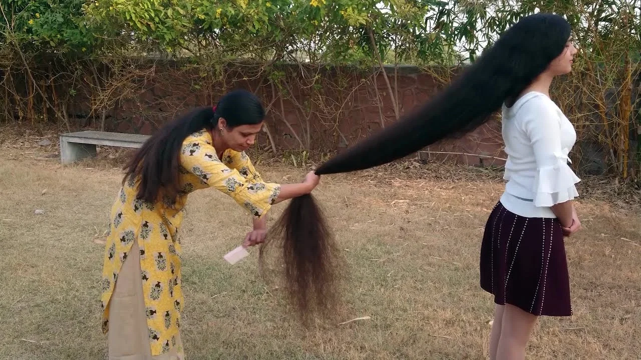 Самые длинные волосы Индии