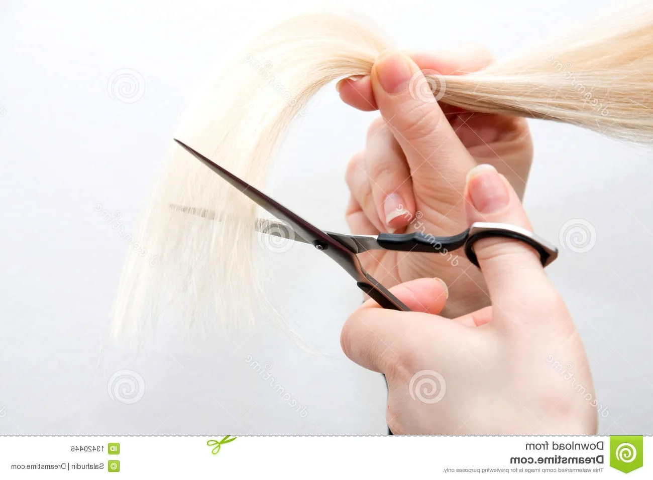 Секущиеся кончики волос подстричь самостоятельно