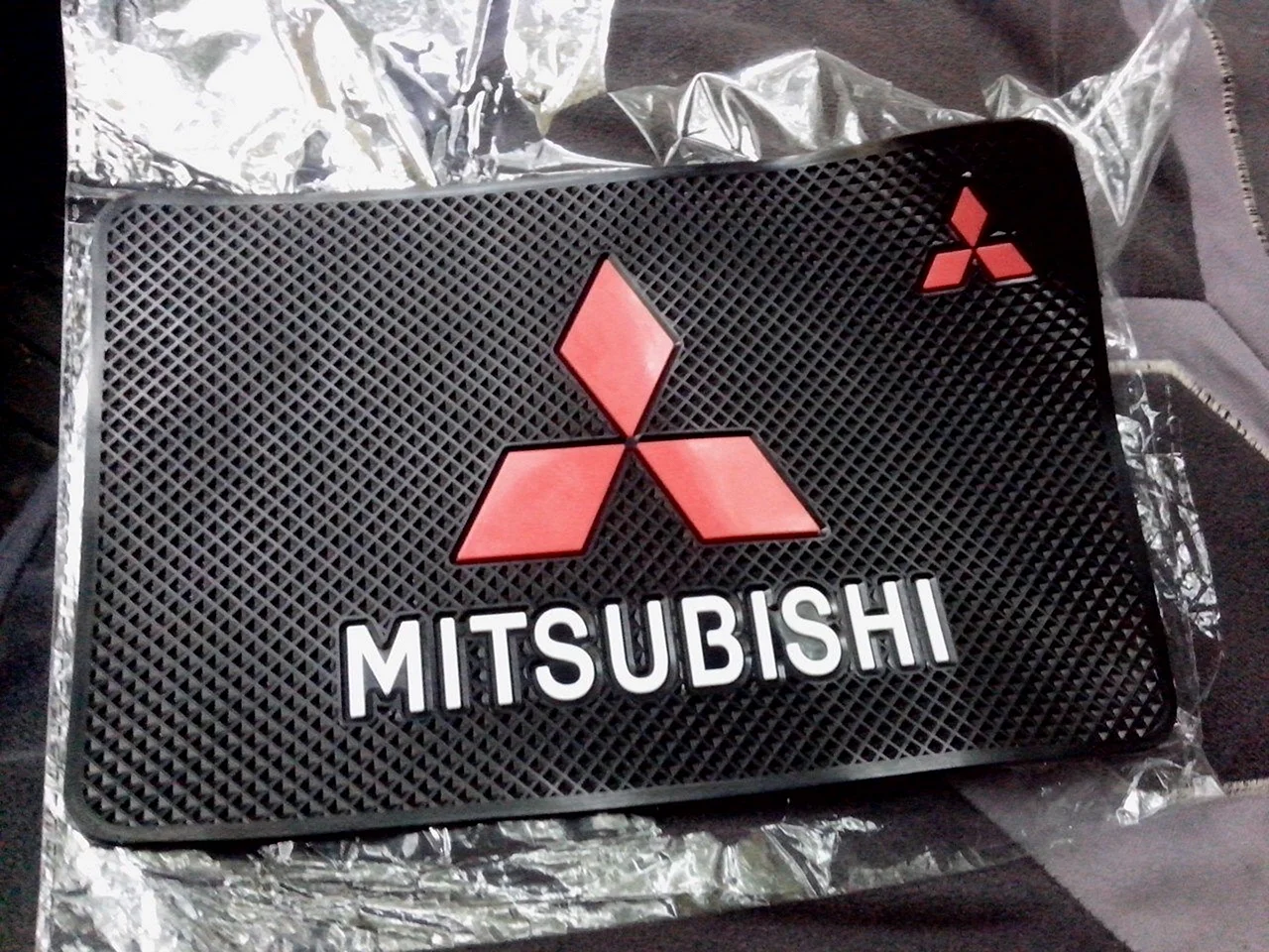 Сервисная наклейка Mitsubishi