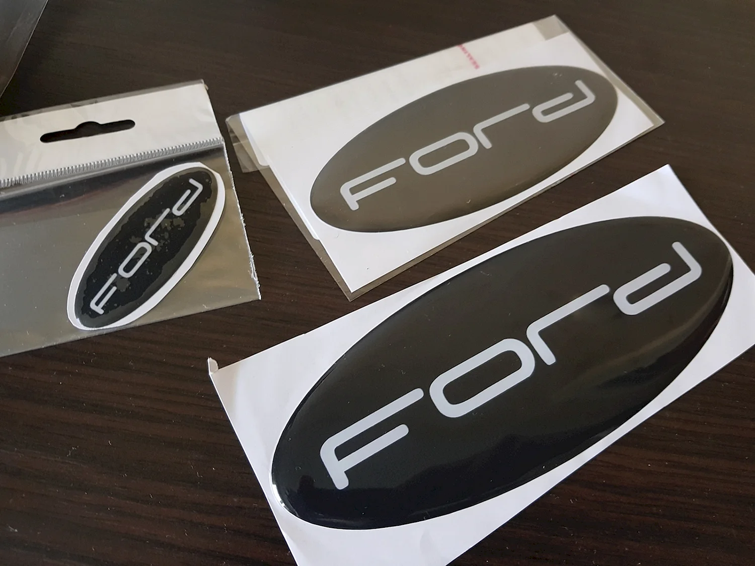 Силиконовая эмблема Ford