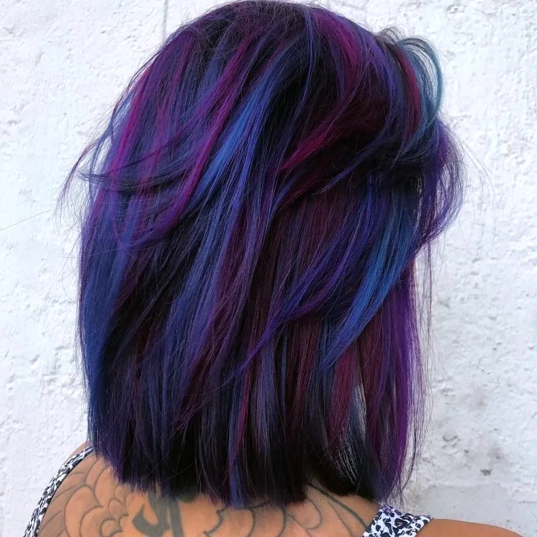 Сине фиолетовое окрашивание на короткие волосы