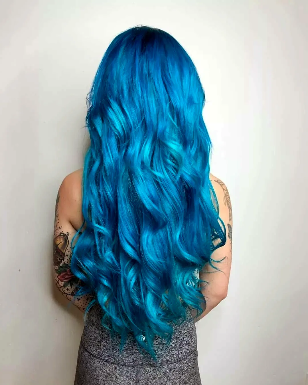 Синие волосы