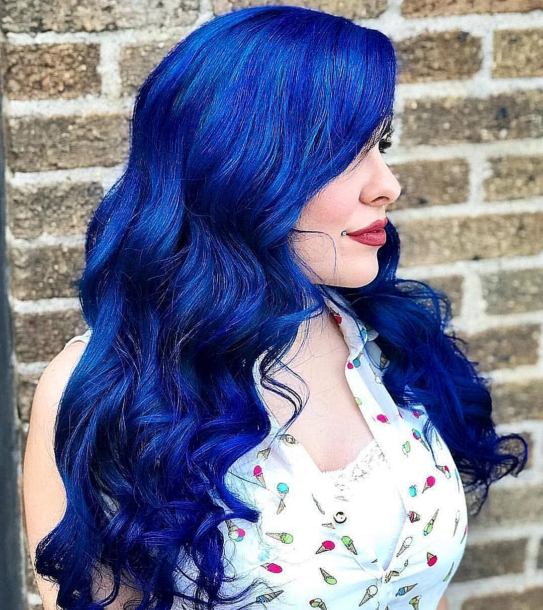 Синие волосы