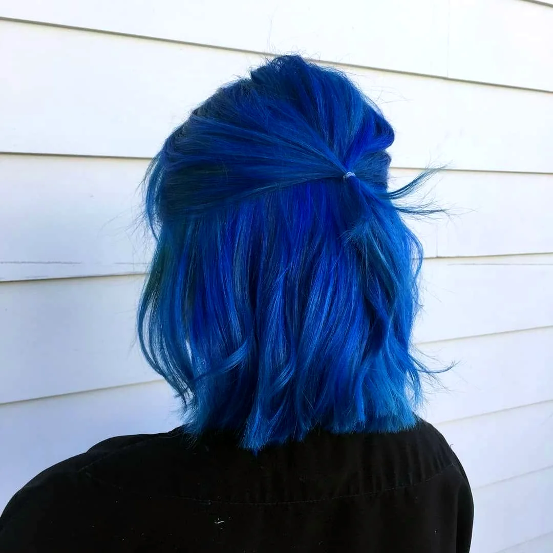 Синие волосы короткие