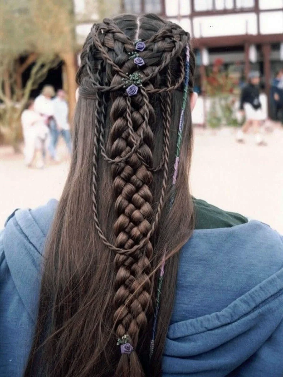 Скандинавское плетение волос