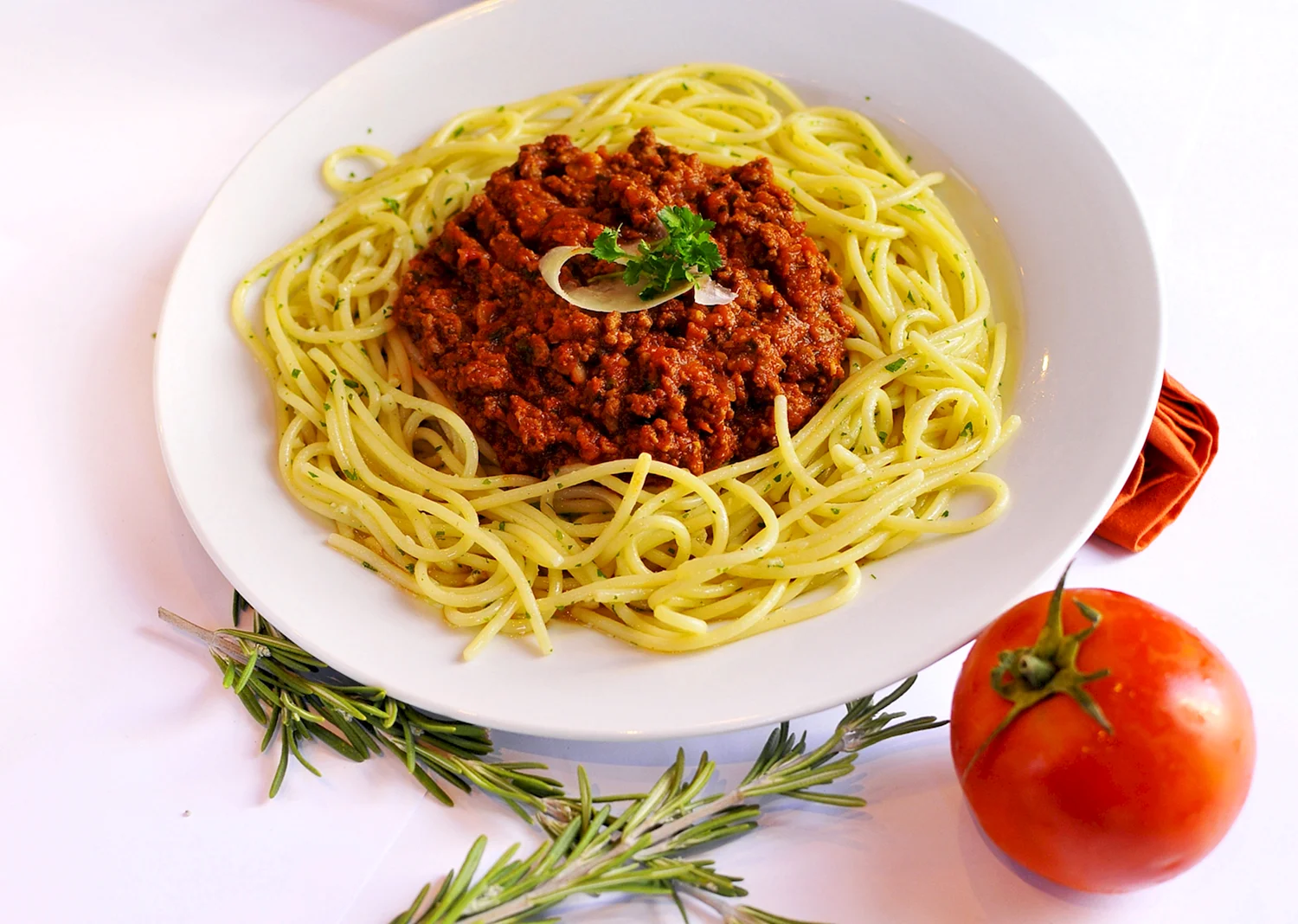 Спагетти с куриным фаршем