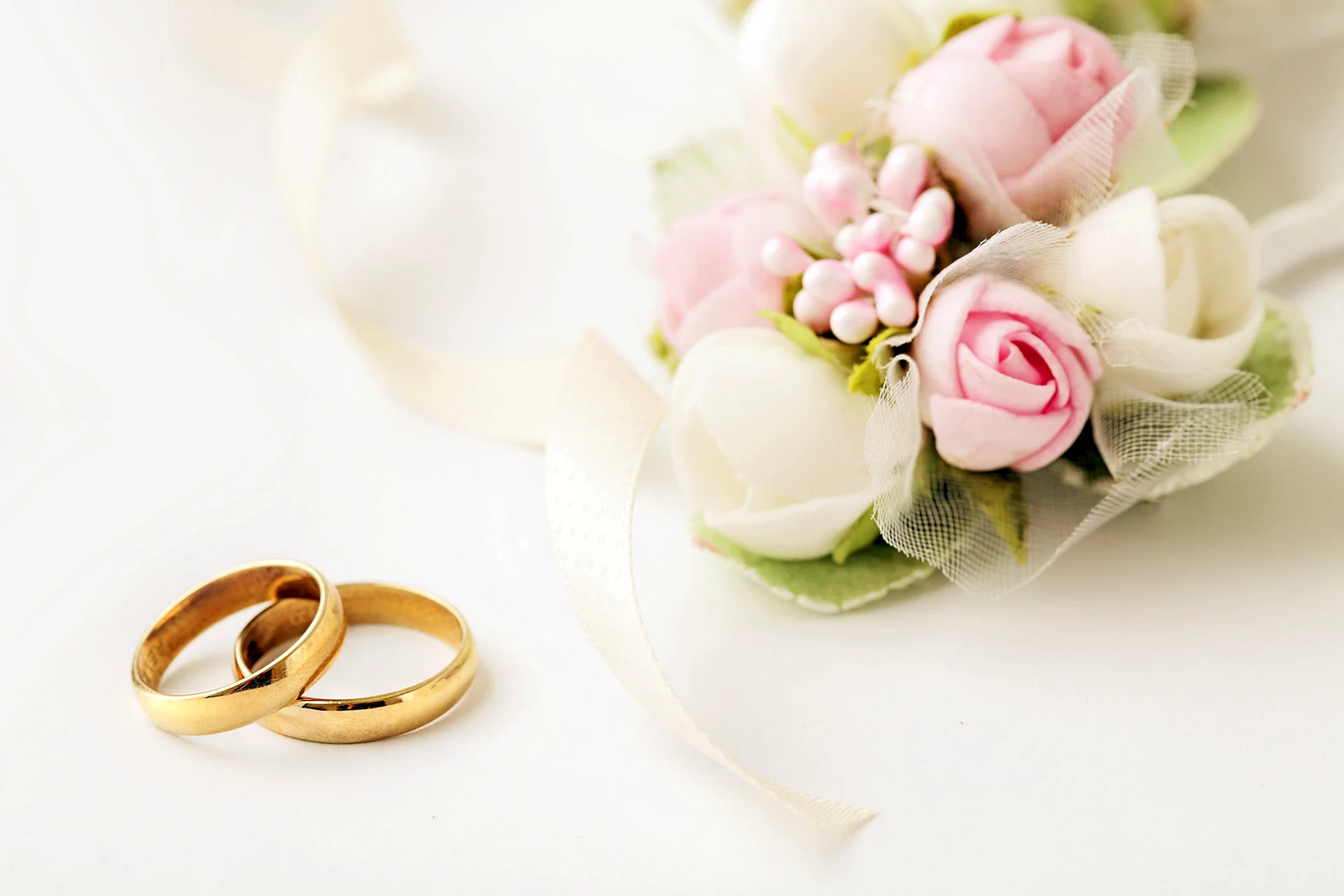 Свадьба цветы кольца