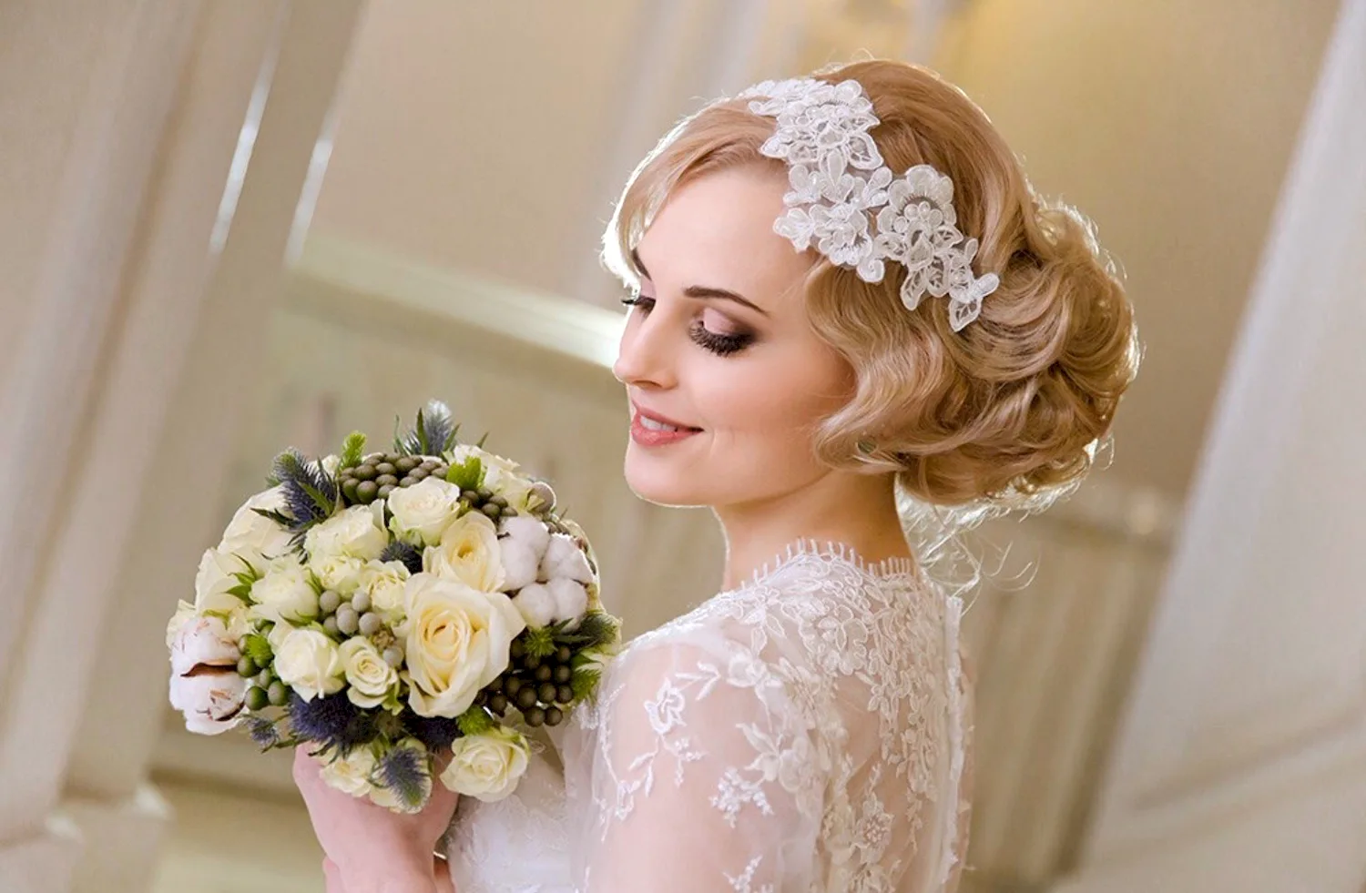 Свадебная прическа для невесты на короткие волосы
