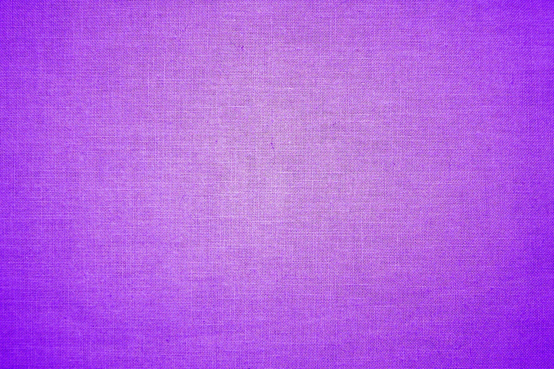 Светло фиолетовый