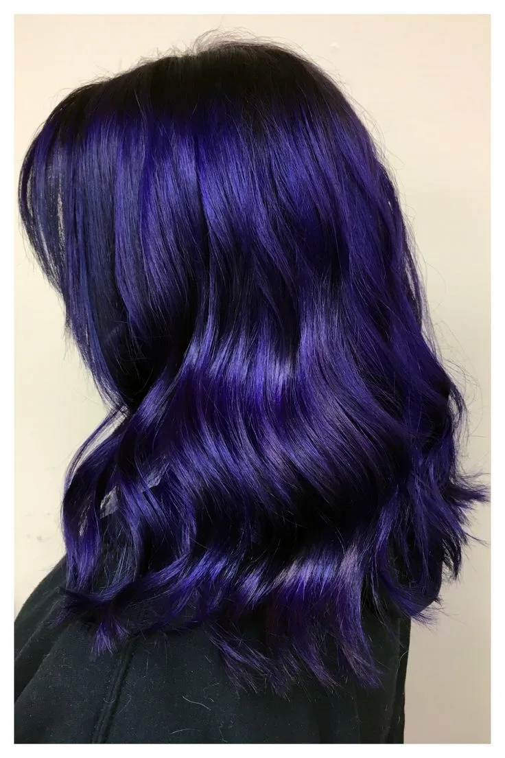Темно фиолетовые волосы