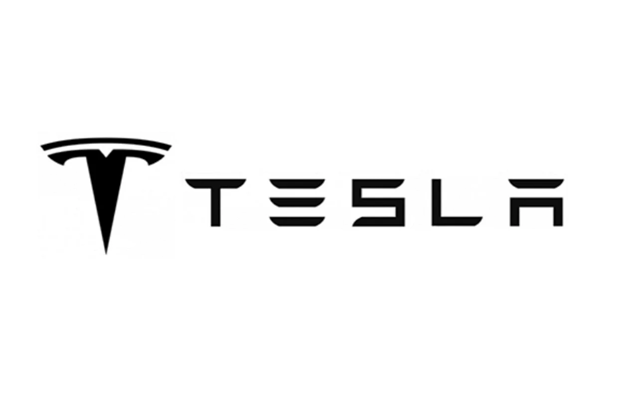 Tesla надпись