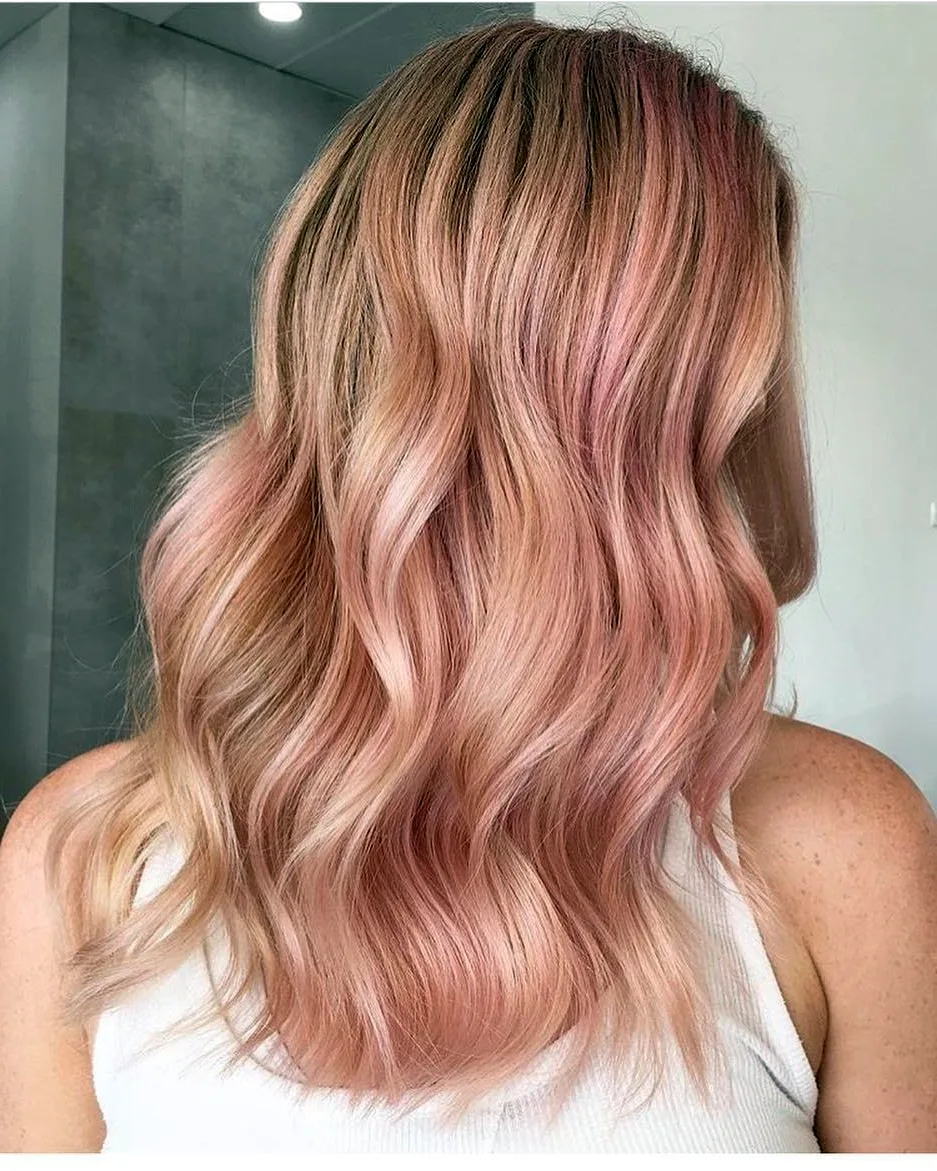 Тонирование волос с розовым оттенком