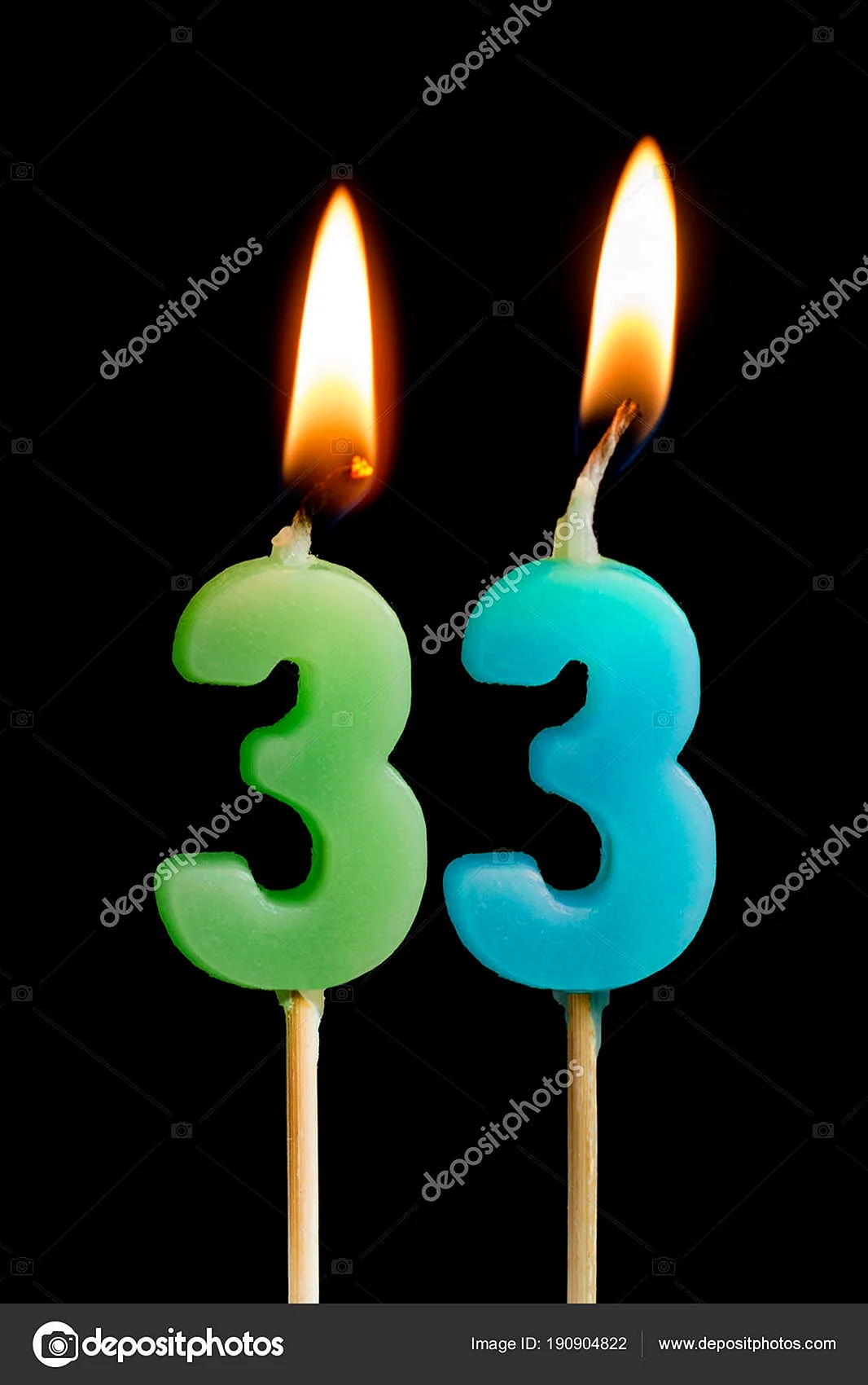 Торт со свечами 33
