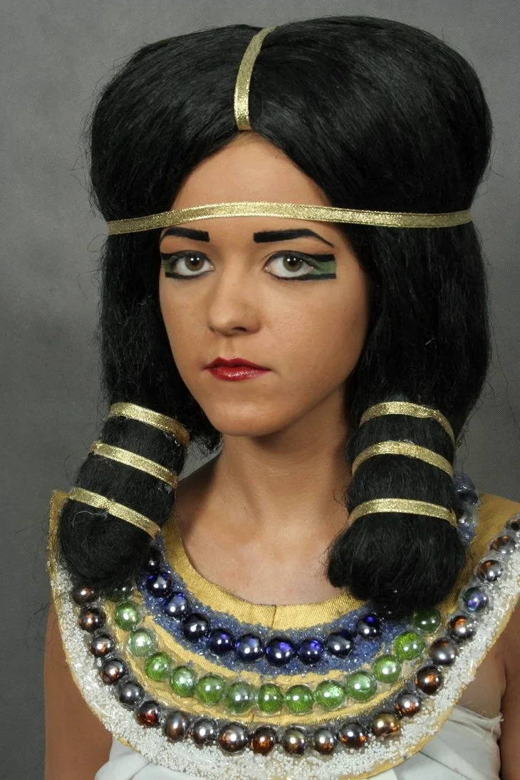 Трехчастный парик древнего Египта
