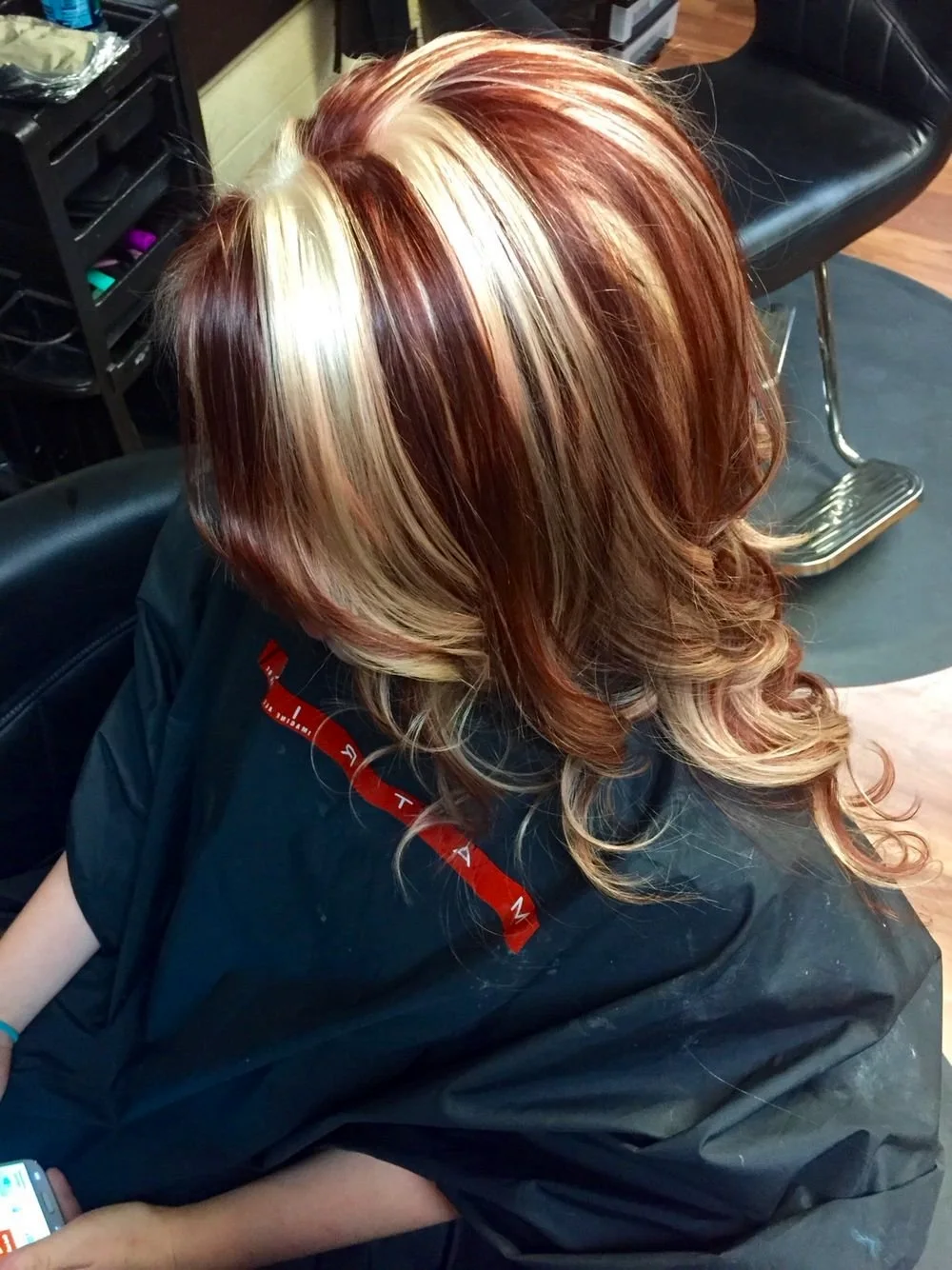 Трехцветное мелирование волос