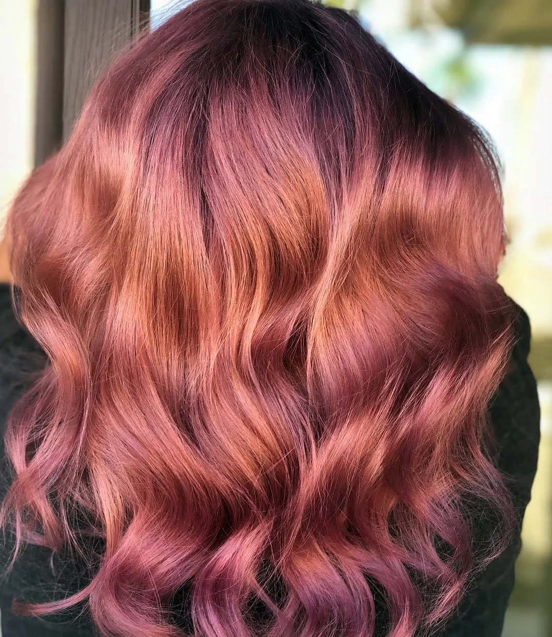 Цвет волос розовое дерево
