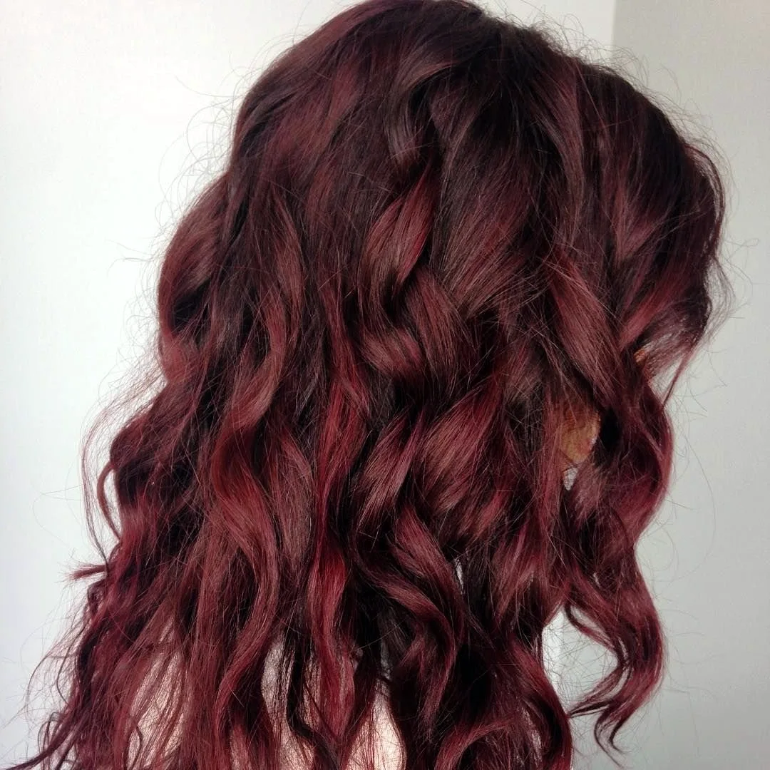 Цвет волос вишня