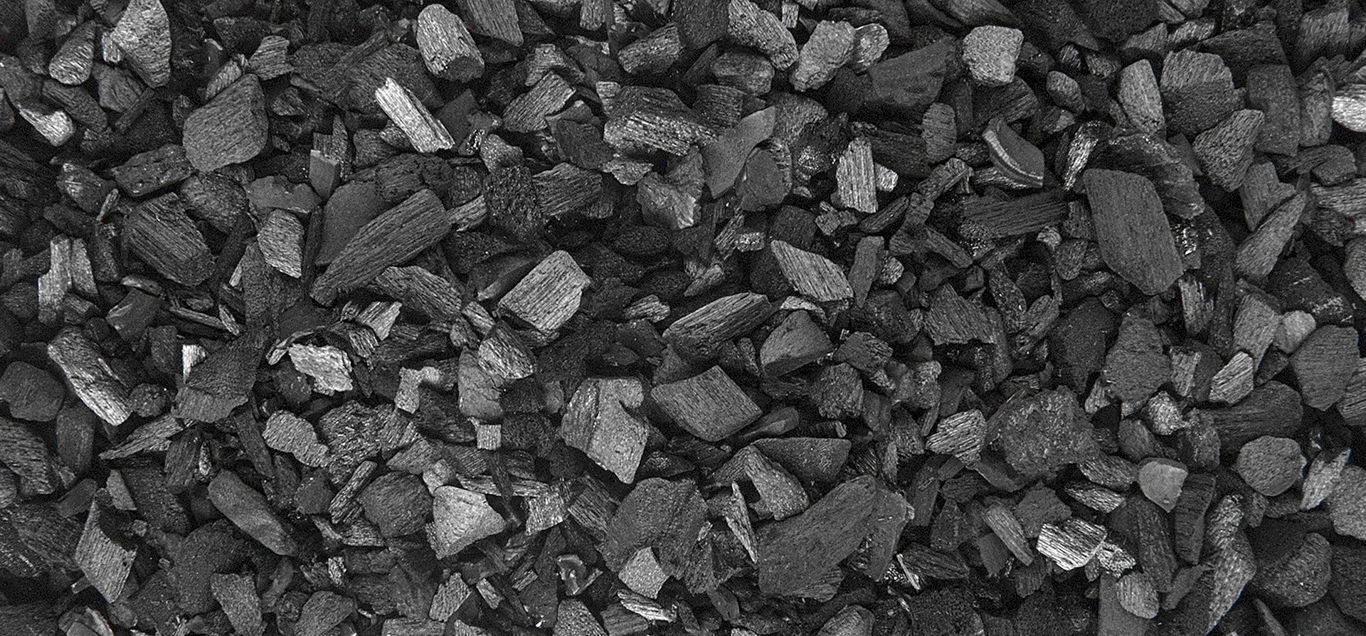 : Уголь (каменный, древесный, активированный), сажа, антрацит.