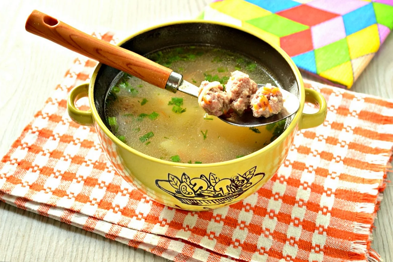 УГРО ( суп с лапшой и фрикадельками)