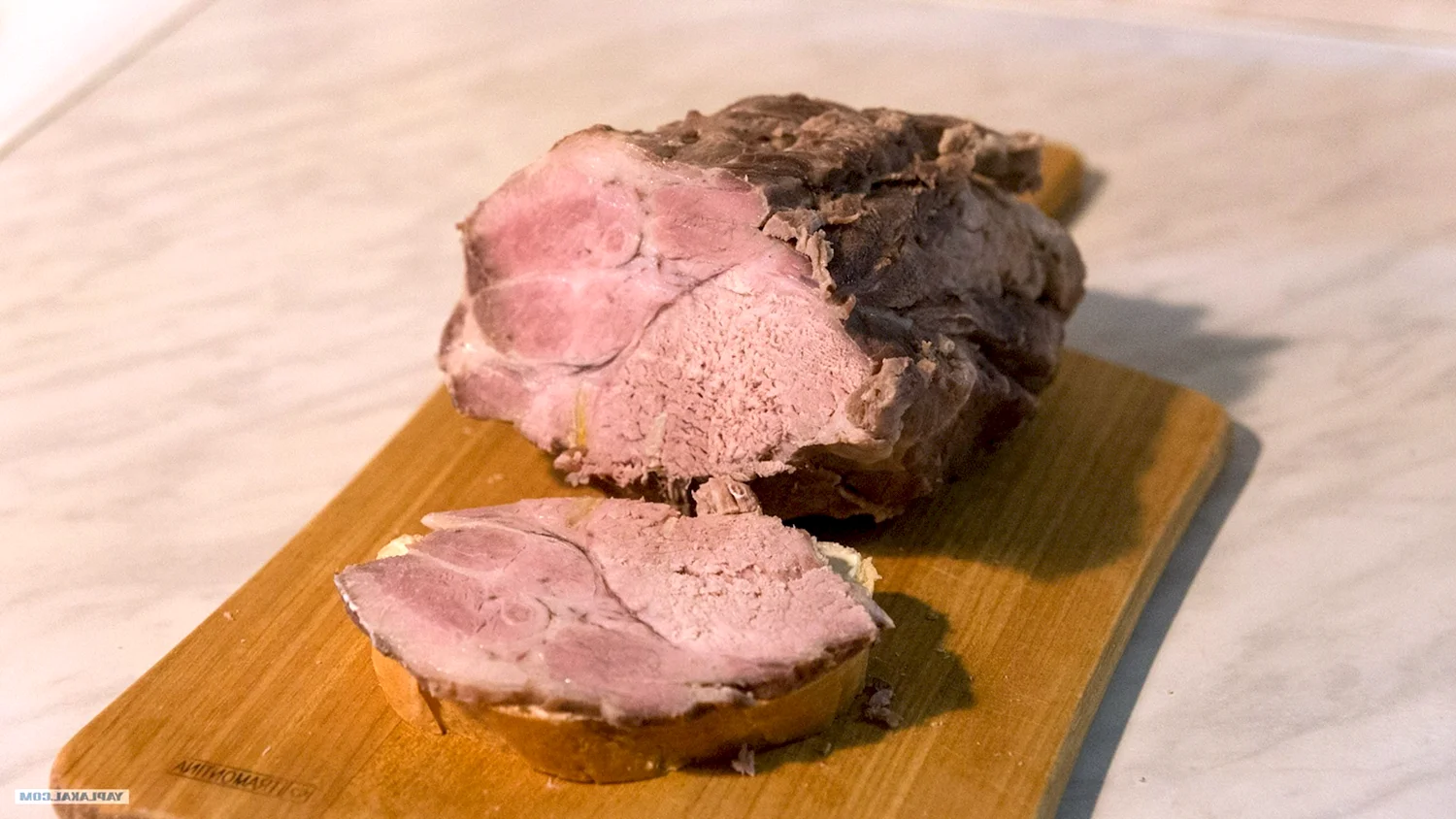 Вареное мясо свинины