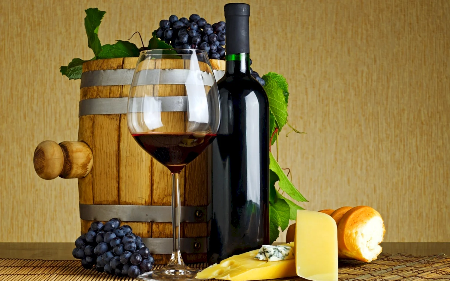 Вино сыр виноград