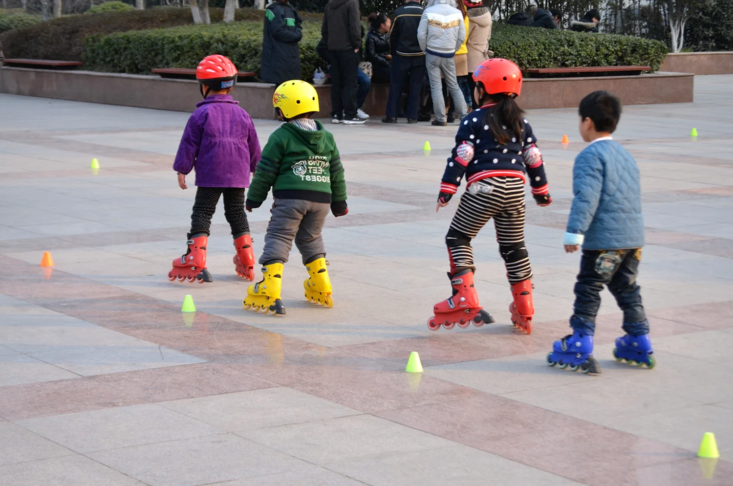 Занятие на роликовых коньках для дошкольников