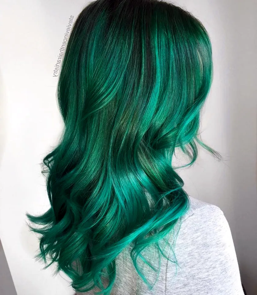 Зелено голубые волосы