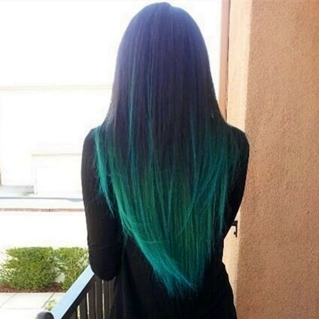 Зеленые кончики волос