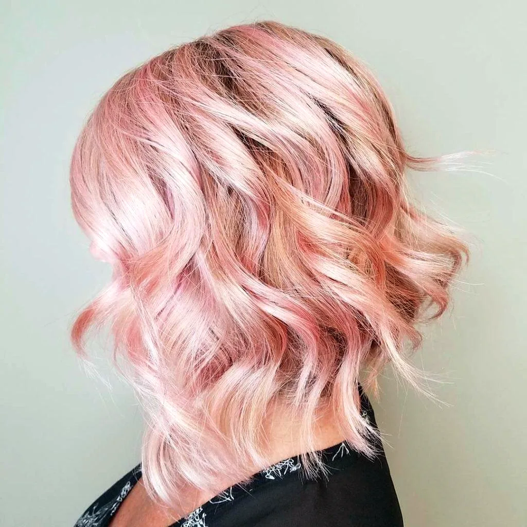Жемчужно розовый цвет волос