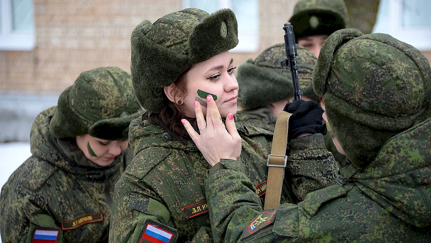 Женщины на военной службе