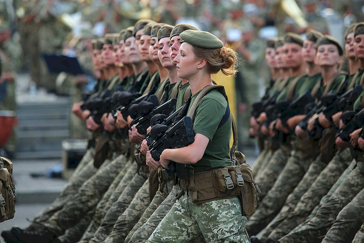 Женщины в армии