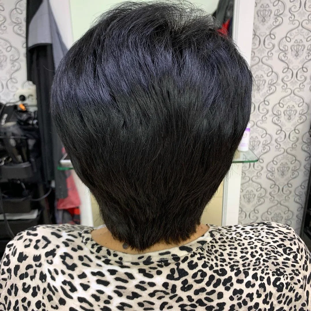 Женская стрижка сзади и спереди темные волосы