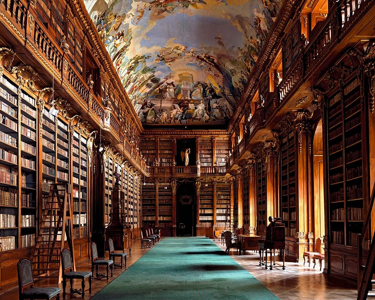 Библиотека Джироламини, Неаполь, Италия