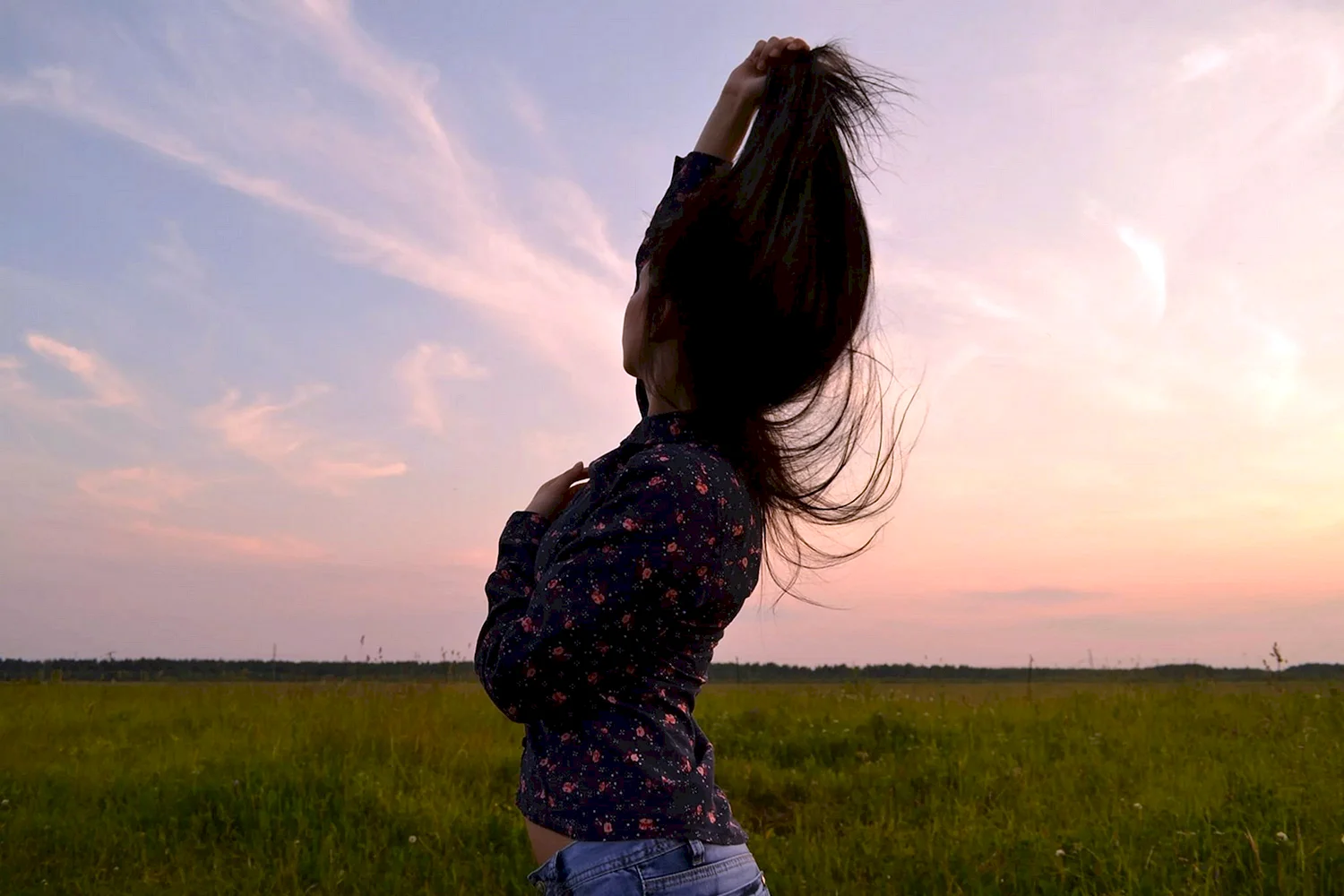 Красивые картинки девушек со спины на аву ВКонтакте