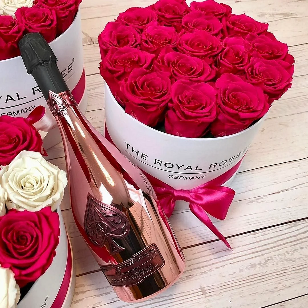 Букет роз и шампанского