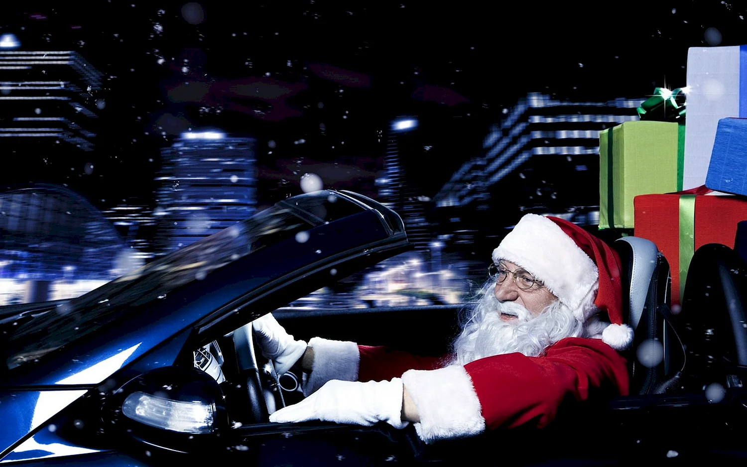 Дед Мороз на машине