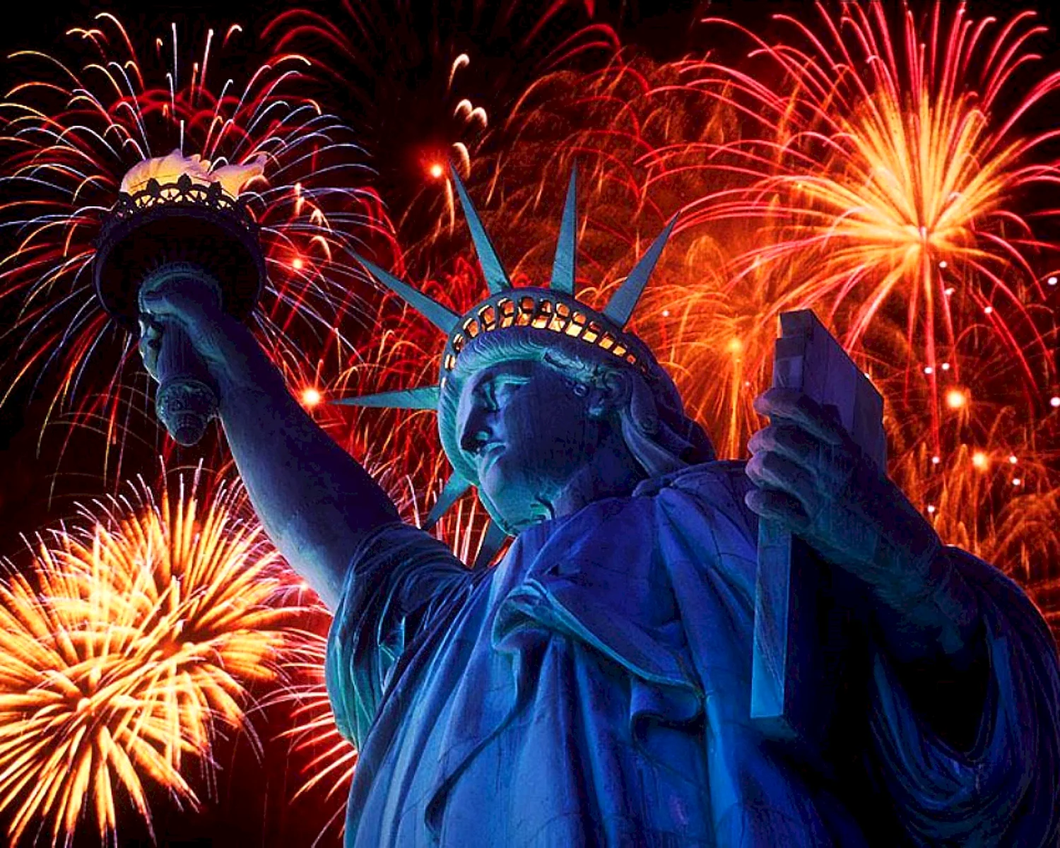 День независимости США статуя свободы