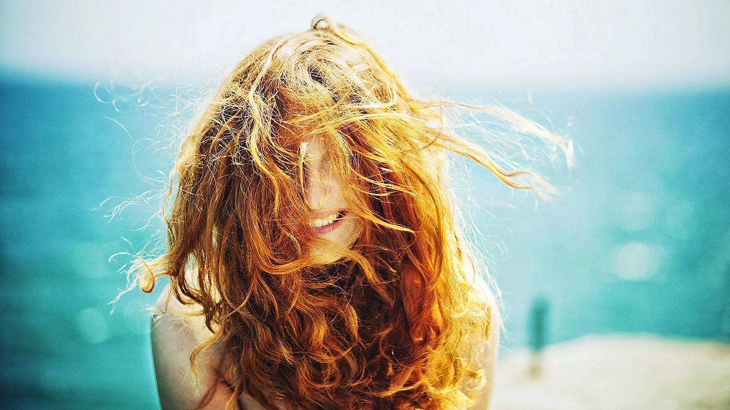 Девушка волосы солнце