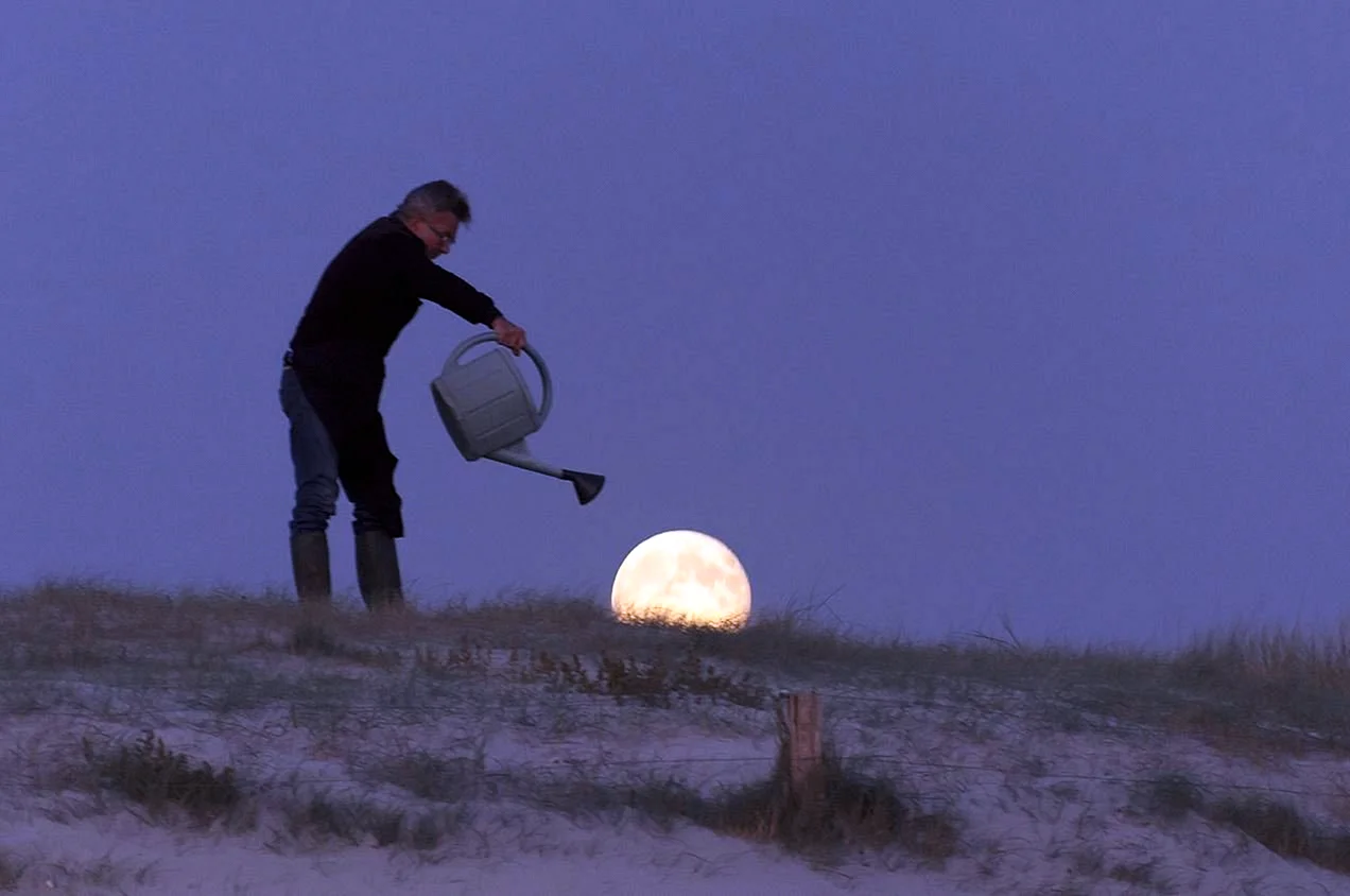 Фотограф Laurent Laveder и его лунные игры