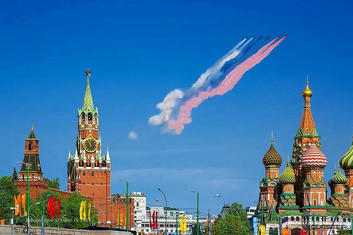 Красная площадь Кремль флаг