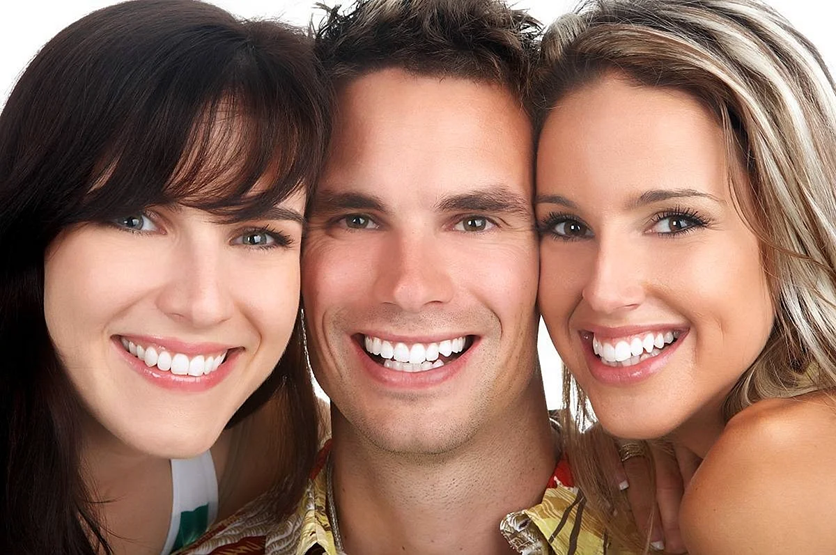 Люди с красивыми зубами