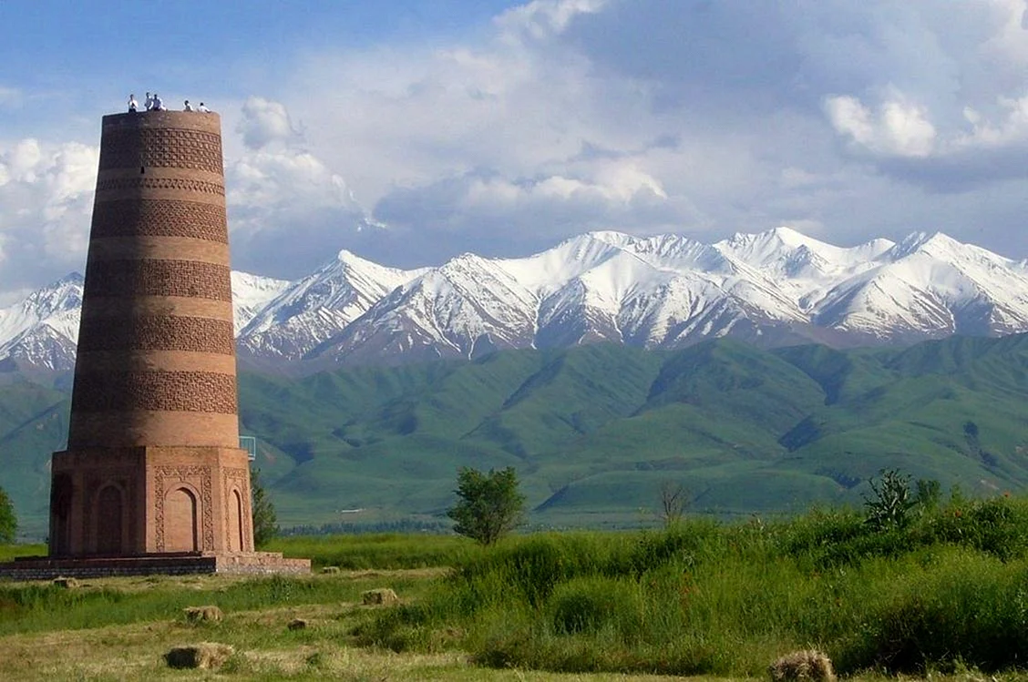 Минарет Бурана Киргизия