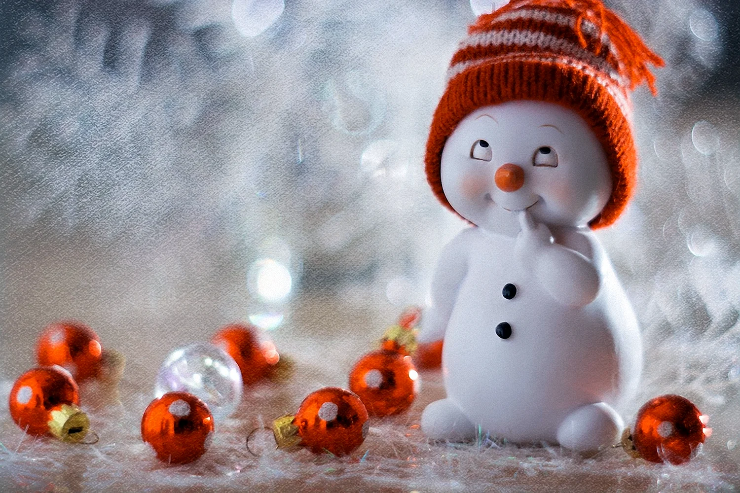 Новогодний Снеговик