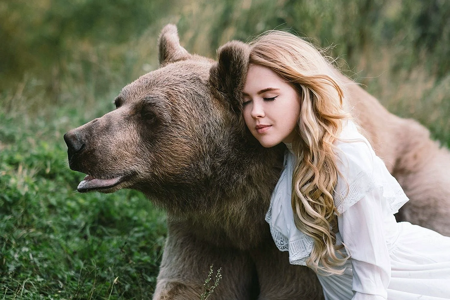 Ольга Баранцева и медведь Степан