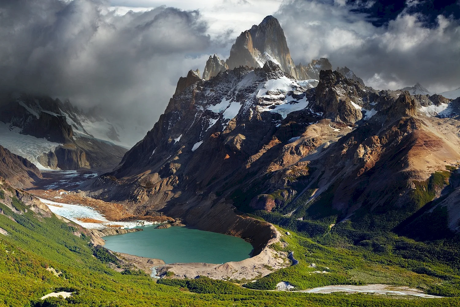 Патагония Аргентина озеро горы