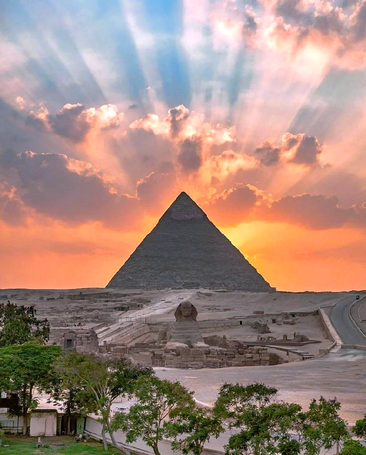 Пирамида Хеопса (Гиза, Египет)