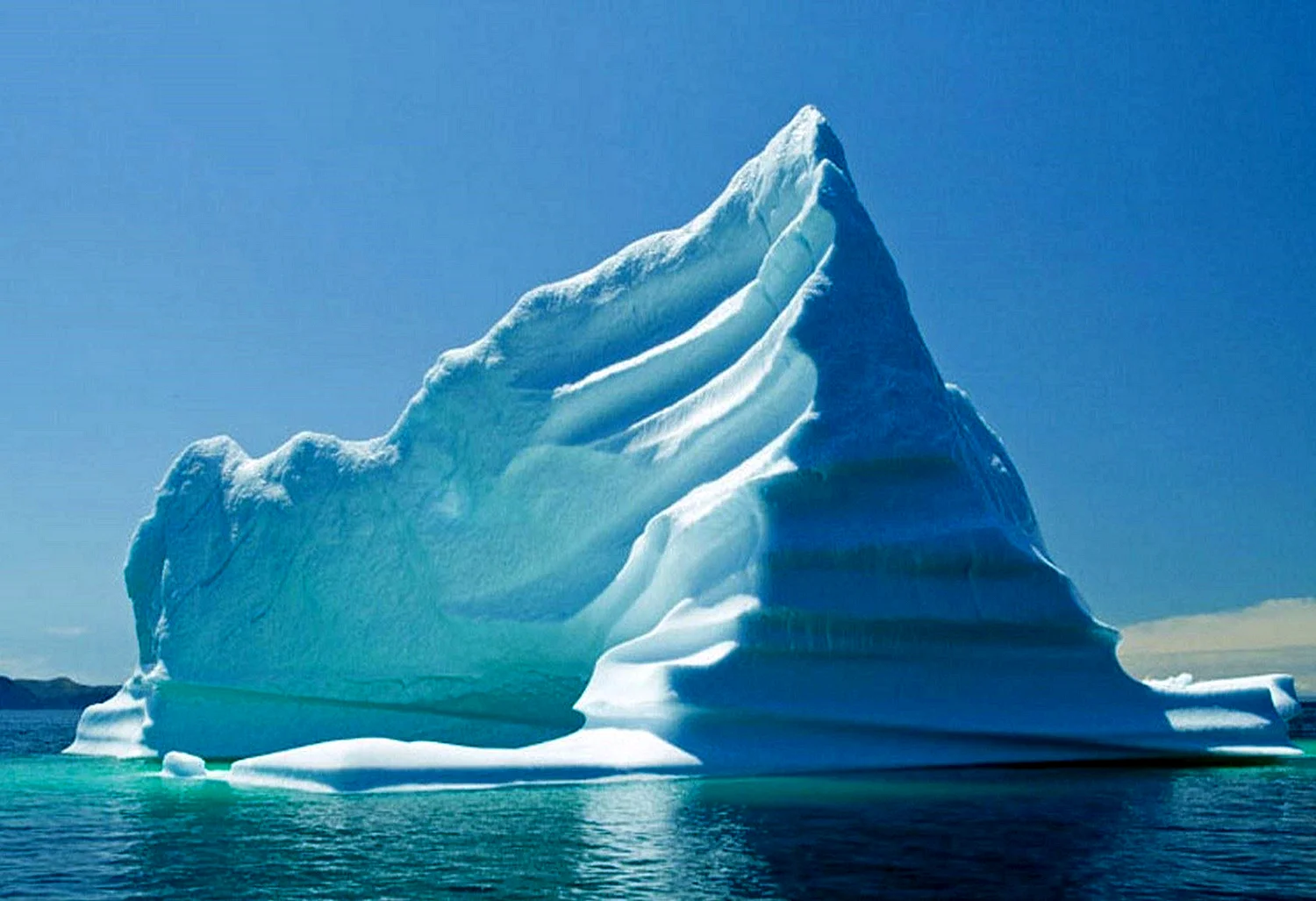 Пирамидные айсберги